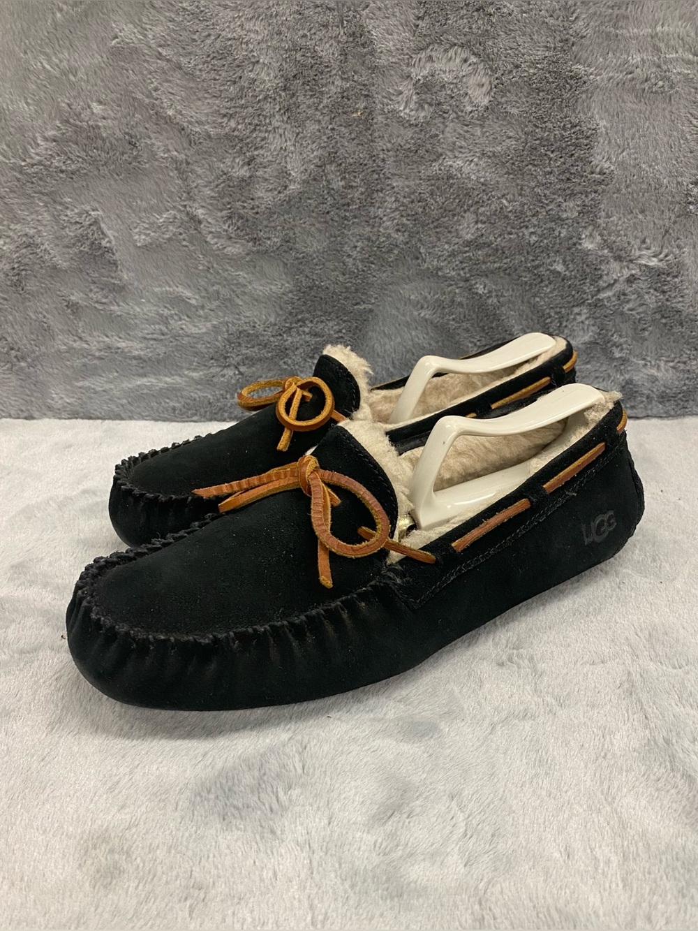 UGG Dakota Black Suede Moccasins Women's Size 9 US